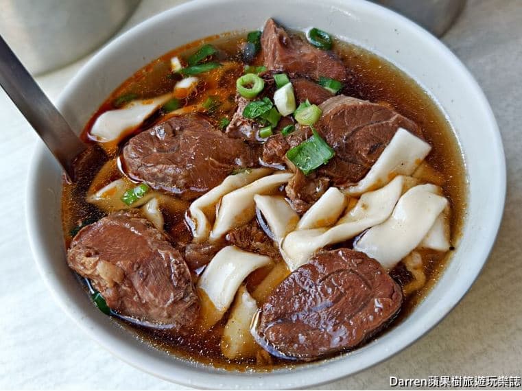 林東芳、建宏牛肉麵都輸!網友推薦台北牛肉麵Top10,冠軍肉質軟嫩、免費續湯 林東芳、建宏牛肉麵都輸!網友推薦台北牛肉麵Top10,冠軍肉質軟嫩、免費續湯