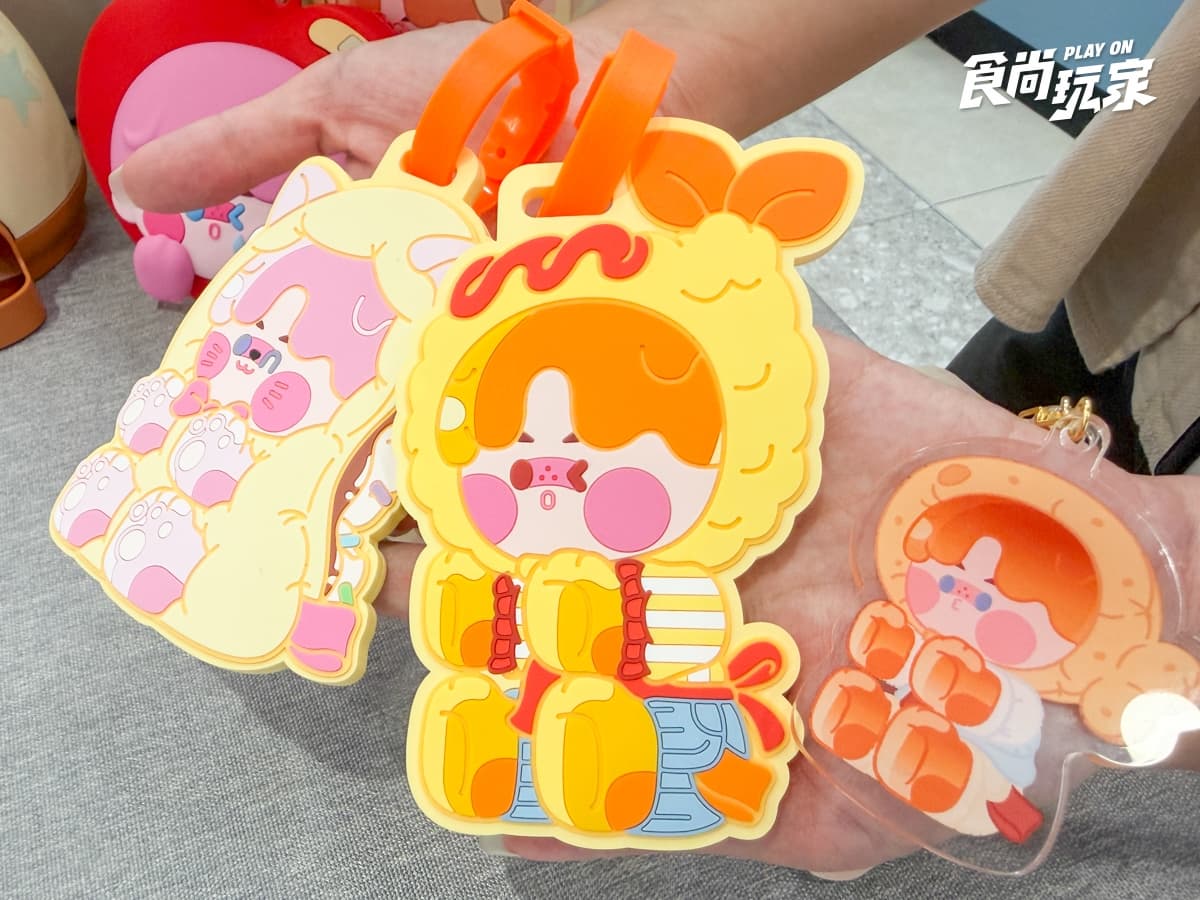 全家推滑板小狗11款周邊!杯套必收、買2杯飲品免費送提袋,咖啡第2杯半價 全家推滑板小狗11款周邊!杯套必收、買2杯飲品免費送提袋,咖啡第2杯半價