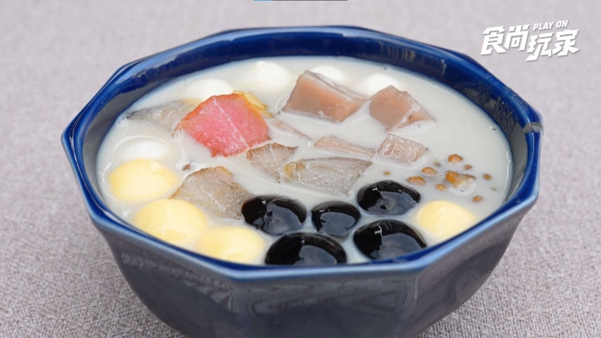 免費續豆花!桃園超狂「圓形豆花」連配料都變圓,還能變身手搖飲用吸的 免費續豆花!桃園超狂「圓形豆花」連配料都變圓,還能變身手搖飲用吸的