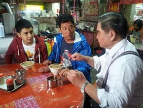 人山人海!驚爆板橋排隊小店!