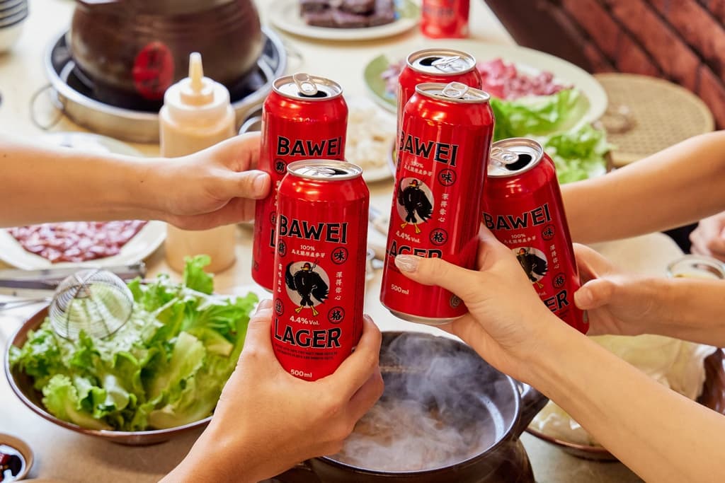 最台自有啤酒底加!霸味薑母鴨推「霸味拉格啤酒」,冬季限定快搶喝|食尚玩家