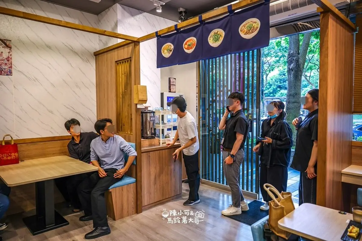 230元起吃到飽！高CP值「豚骨拉麵」免費續麵、加飯，內用飲料汽水喝到飽
