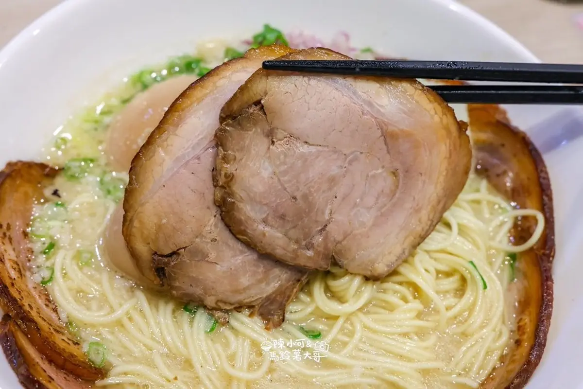 230元起吃到飽！高CP值「豚骨拉麵」免費續麵、加飯，內用飲料汽水喝到飽