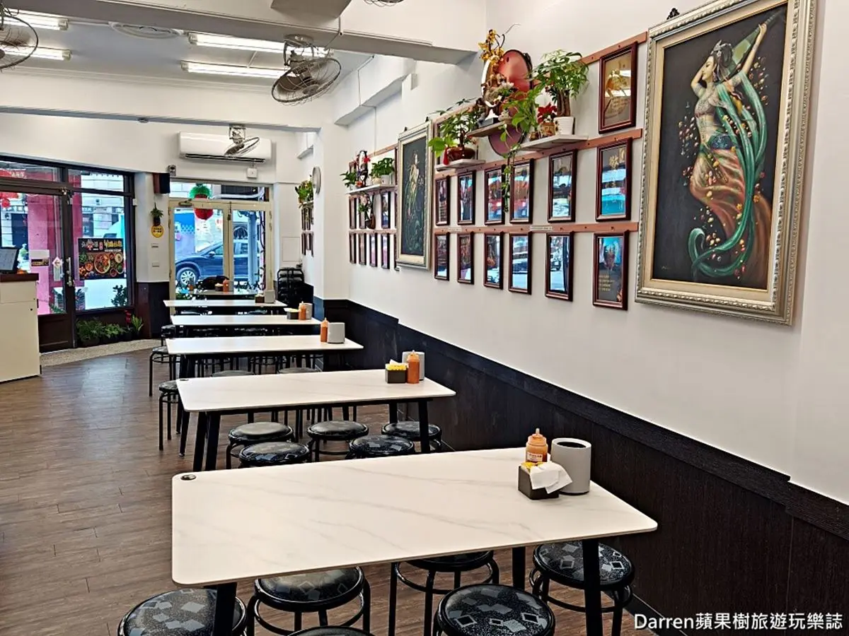 開店２年半獲必比登肯定！新竹城隍廟「人氣牛肉麵」濃郁入味，必夾靈魂滷味