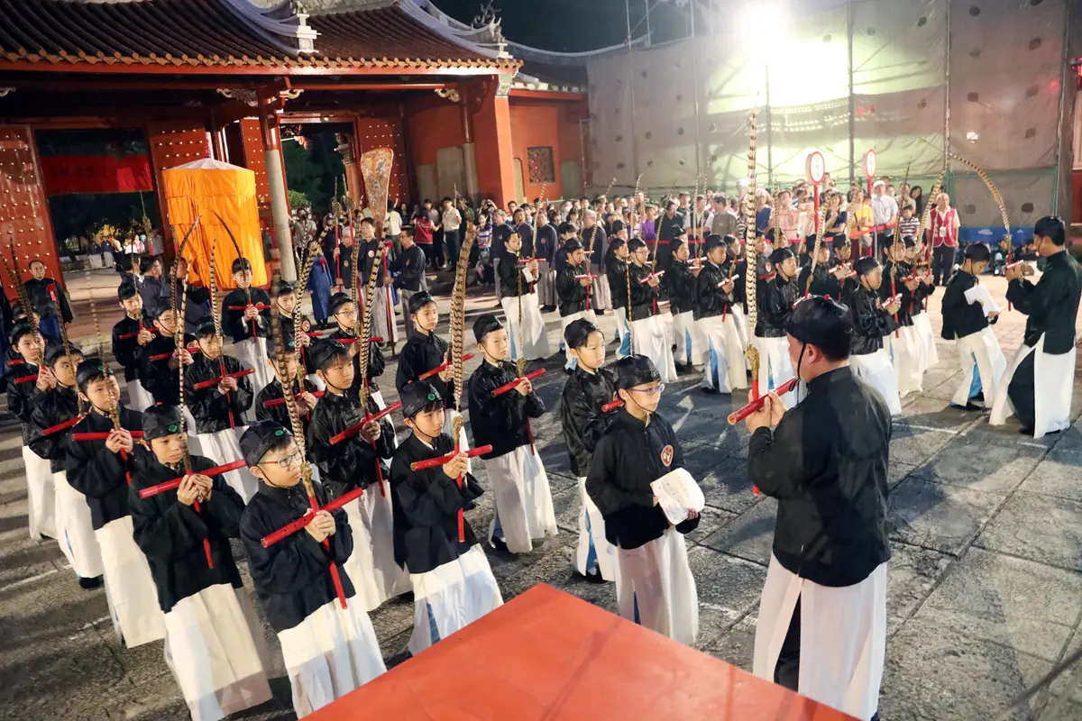 教師節限定！台南孔廟「祭孔大典」送超萌老虎御守，台北孔廟免費吃李亭香糕餅
