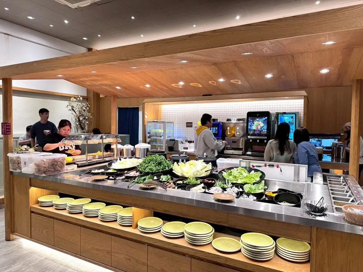 488元火鍋＋炸雞吃到飽！4.7星「壽喜燒名店」現切牛肉海鮮、自助吧暢吃