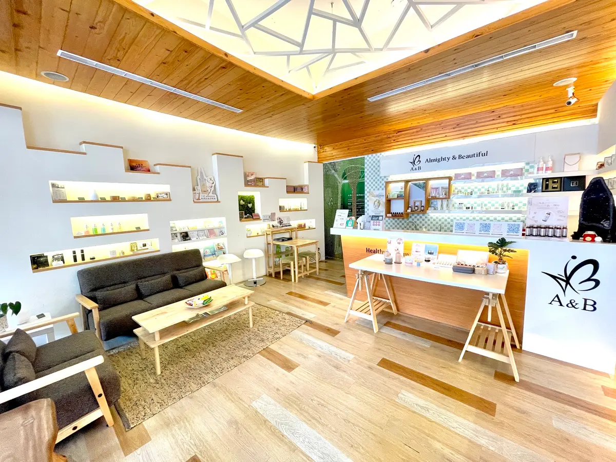 咖啡、手搖、早午餐買一送一！10月40家連鎖名店超強優惠，再抽盲盒玩偶