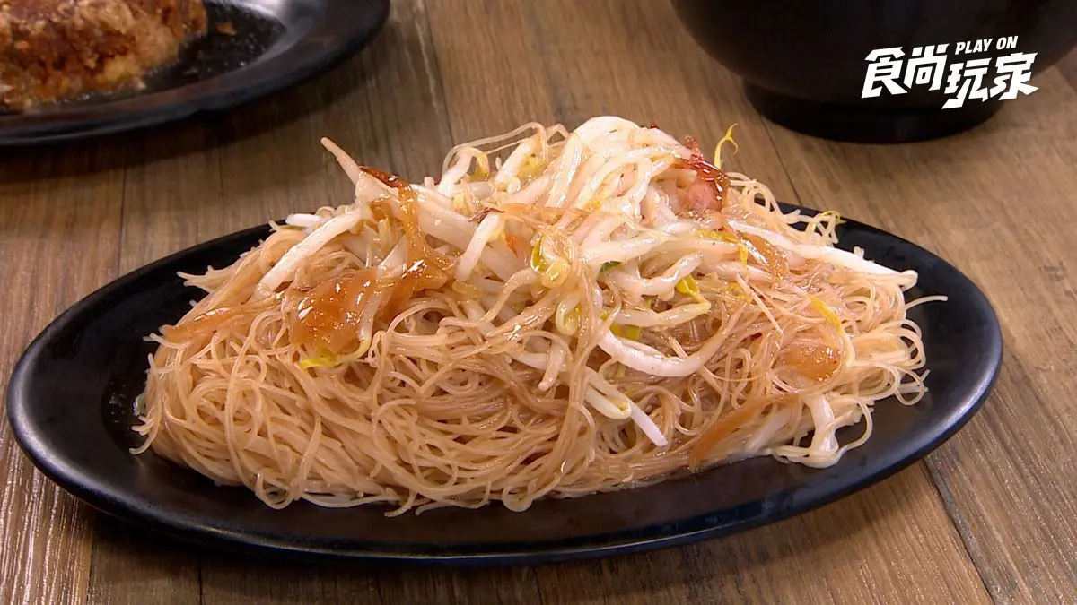 台北一甲子「炖鰻」老店！厚實海鰻一咬爆汁，超狂魚卵比手掌還厚