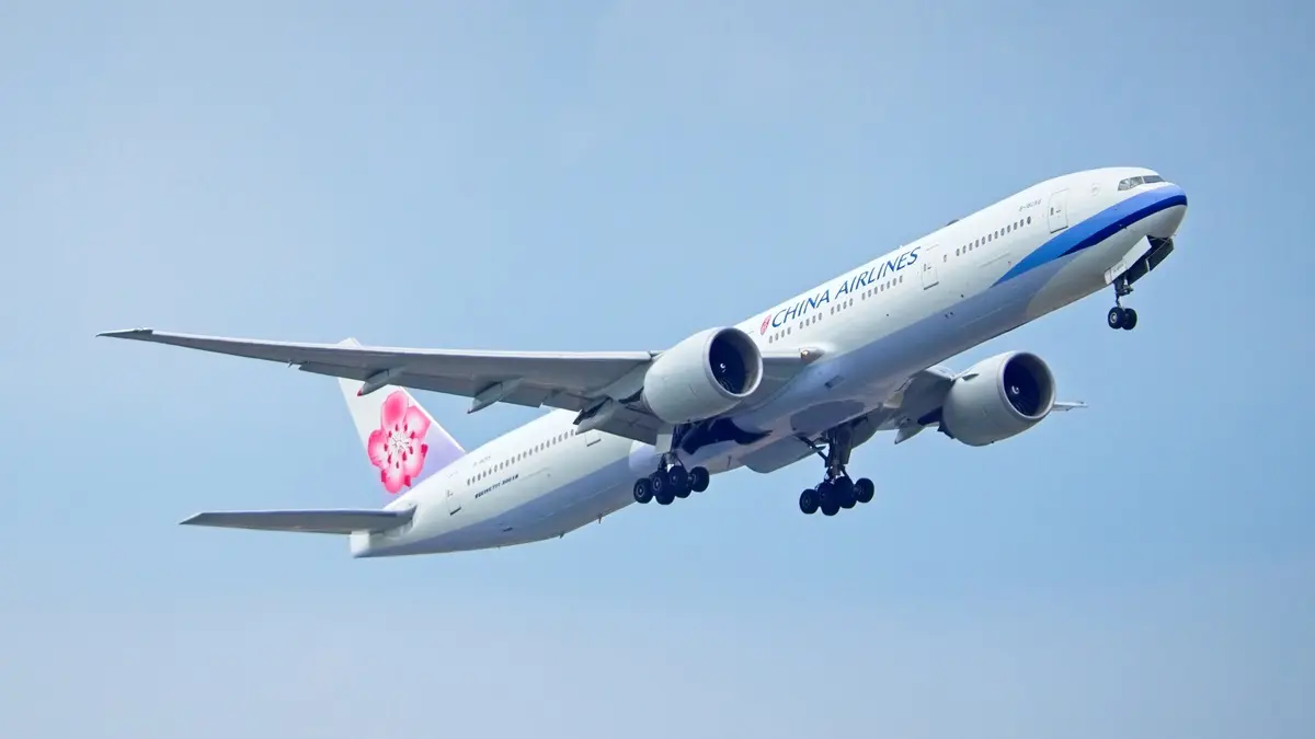 連假出國注意！機場宣布「３時段暫停起降」班機恐延誤，加碼曝這天出國最塞