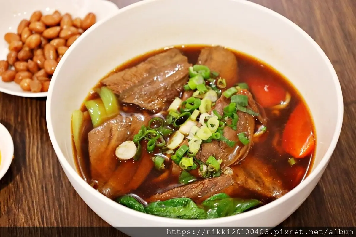 三代目牛肉麵