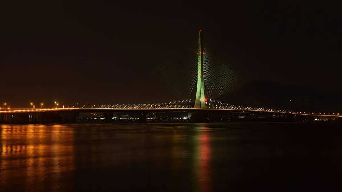 淡江大橋光雕秀10/31登場!連續4週點亮8大節慶燈光,5大夜景觀賞點搶先看 淡江大橋光雕秀10/31登場!連續4週點亮8大節慶燈光,5大夜景觀賞點搶先看
