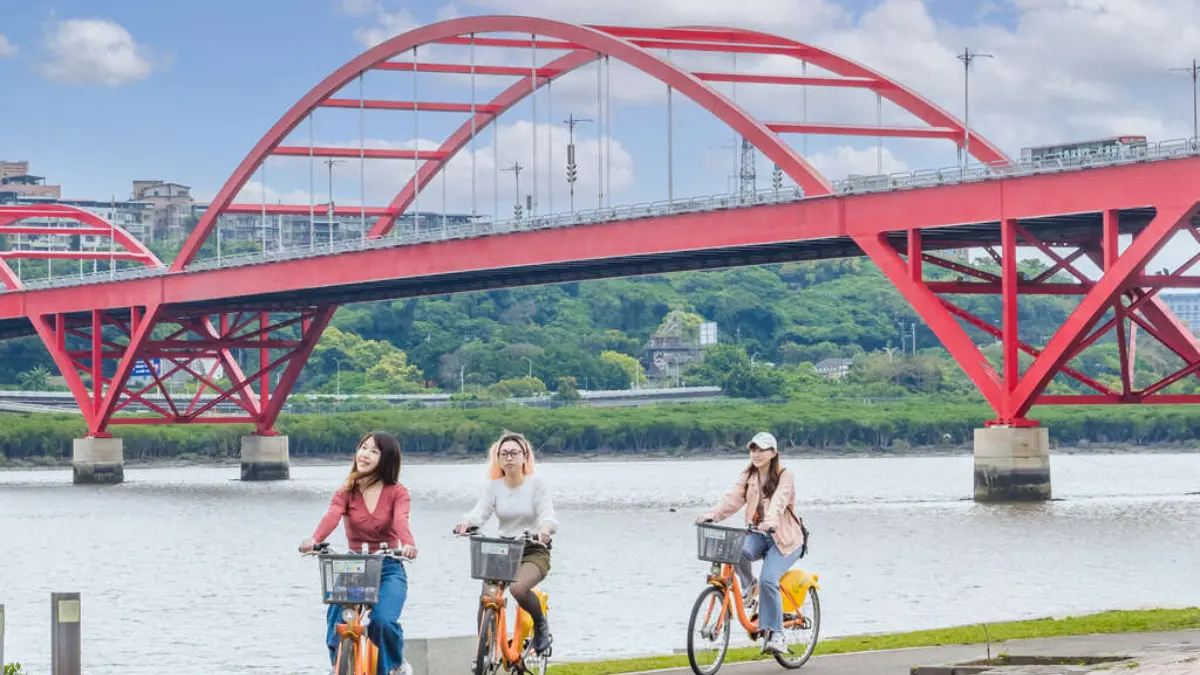 淡江大橋光雕秀10/31登場!連續4週點亮8大節慶燈光,5大夜景觀賞點搶先看 淡江大橋光雕秀10/31登場!連續4週點亮8大節慶燈光,5大夜景觀賞點搶先看