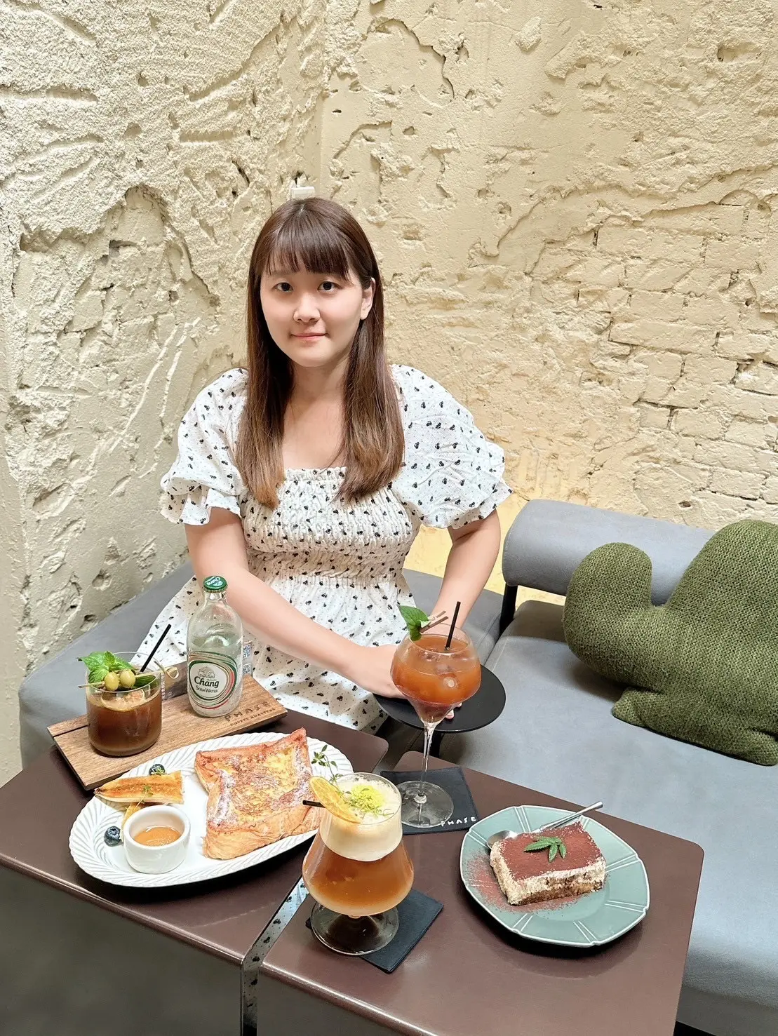 老宅變身韓系咖啡廳!芳苑小鎮「純白咖啡廳」IG爆紅,店觀、網美窗景必拍 img