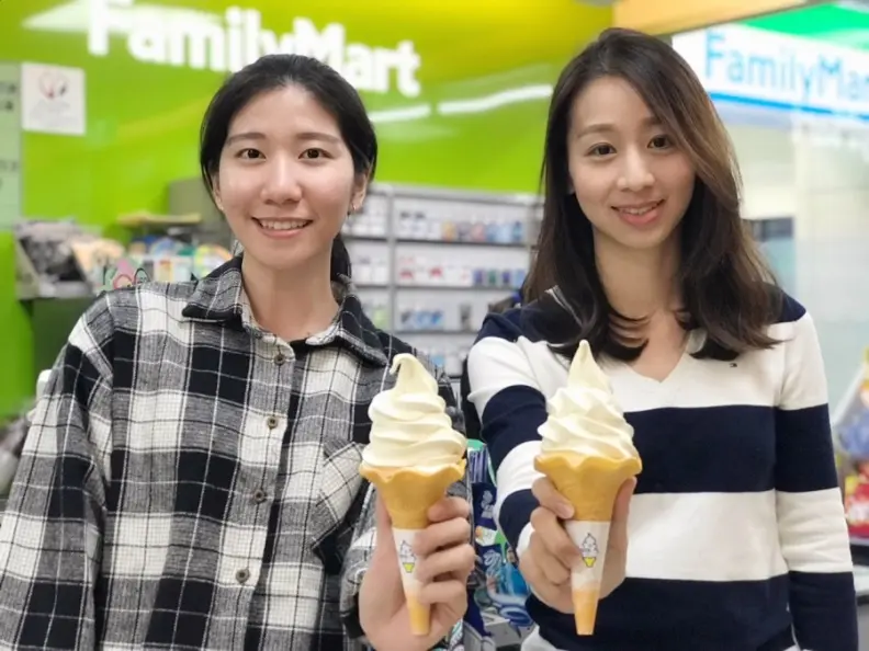 冷吱吱也不怕！便利商店推香蕉巧克力霜淇淋