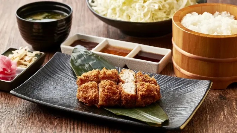 【新開店】日本「千層豬排始祖」首登台開在這！夢幻食材「三元豚」原來長這樣