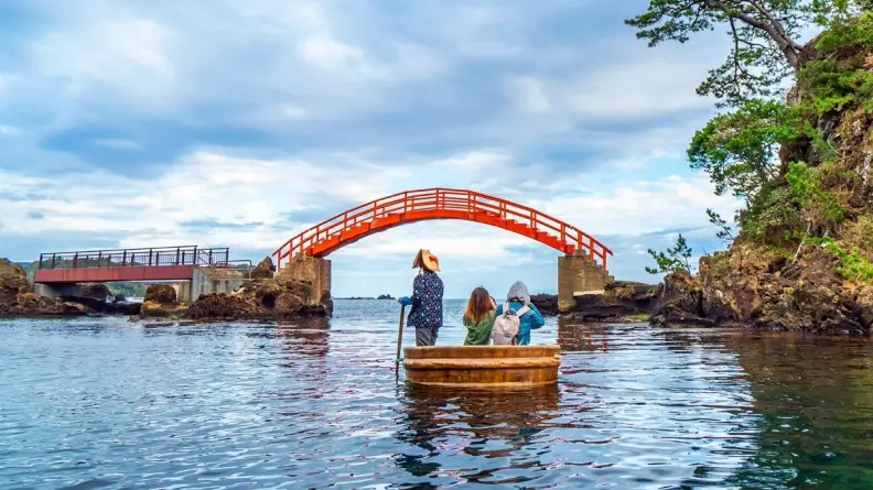 當一天神隱少女!海上漂流「小木盆舟」日本佐渡島必玩體驗