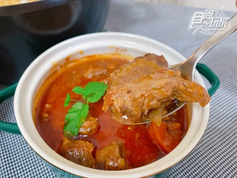 一秒飛到日港泰!超狂宅配爆料鍋「虎皮蛋餃」必吃,打卡港點、泰式白飯殺手在家像出國 一秒飛到日港泰!超狂宅配爆料鍋「虎皮蛋餃」必吃,打卡港點、泰式白飯殺手在家像出國