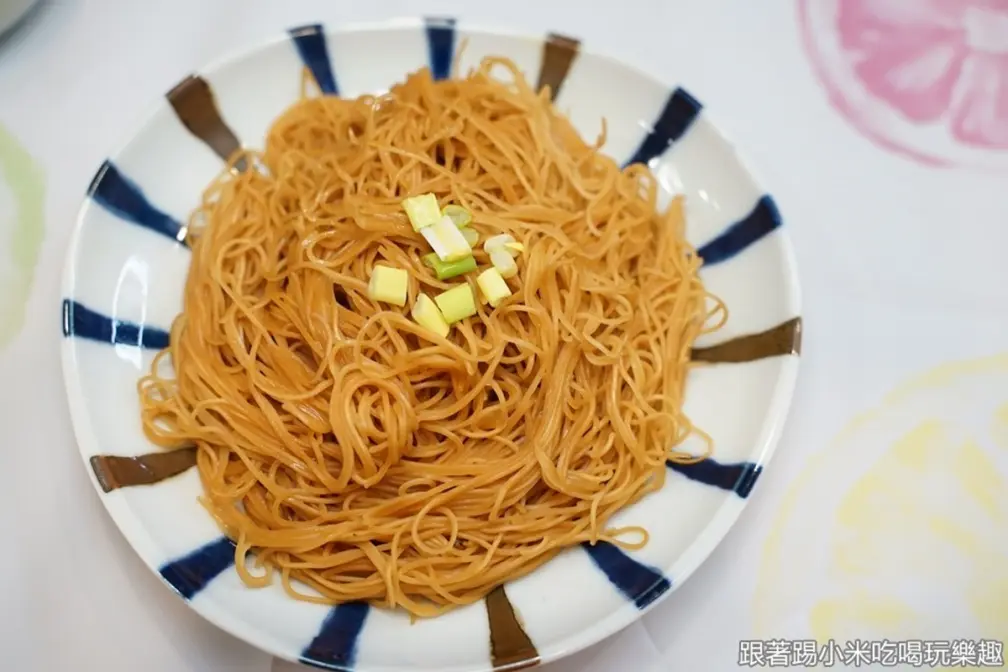 單點５元起！銅板價「關東煮」先嗑手作香菇丸，「芋泥天婦羅」芋頭控必試
