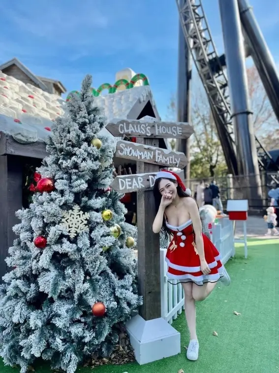 全台最大耶誕村飄雪了!六福村「童話耶誕」好玩好拍,耶誕裝入園只要399元 全台最大耶誕村飄雪了!六福村「童話耶誕」好玩好拍,耶誕裝入園只要399元