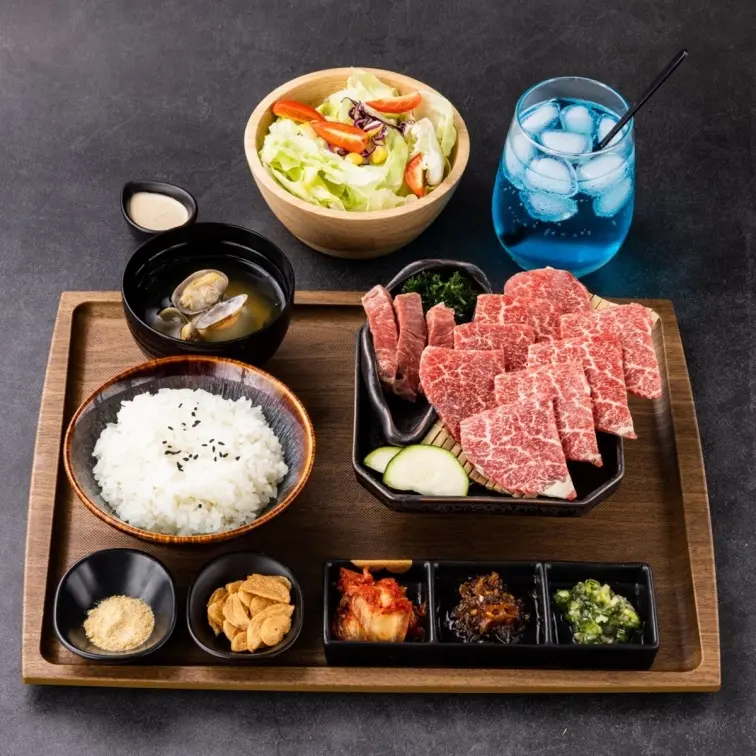 【新開店】全家開燒肉店！「IKIGAI燒肉」１人也能吃，牛胸腹套餐320元吃超飽