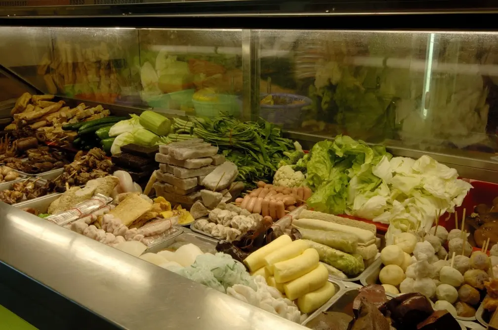 小吃店菜單「乾切油泡」是什麼?網友熱議求解,內行人:滷味很常見 小吃店菜單「乾切油泡」是什麼?網友熱議求解,內行人:滷味很常見