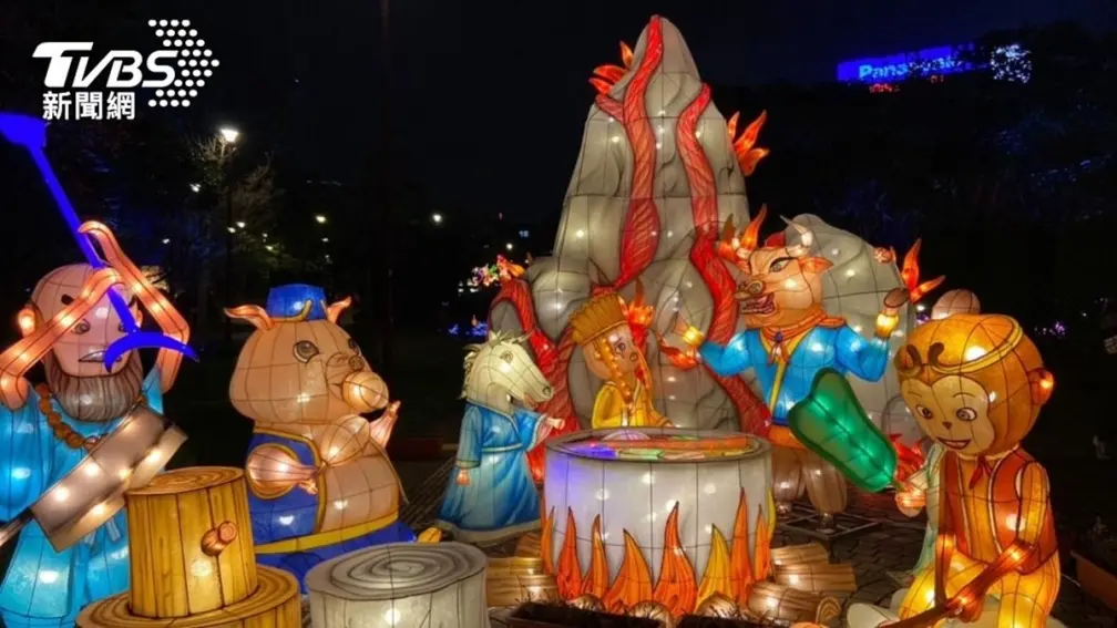 花燈出現「烹兔肉火鍋」？一夕間兔子卻消失，網友笑稱：被吃掉了