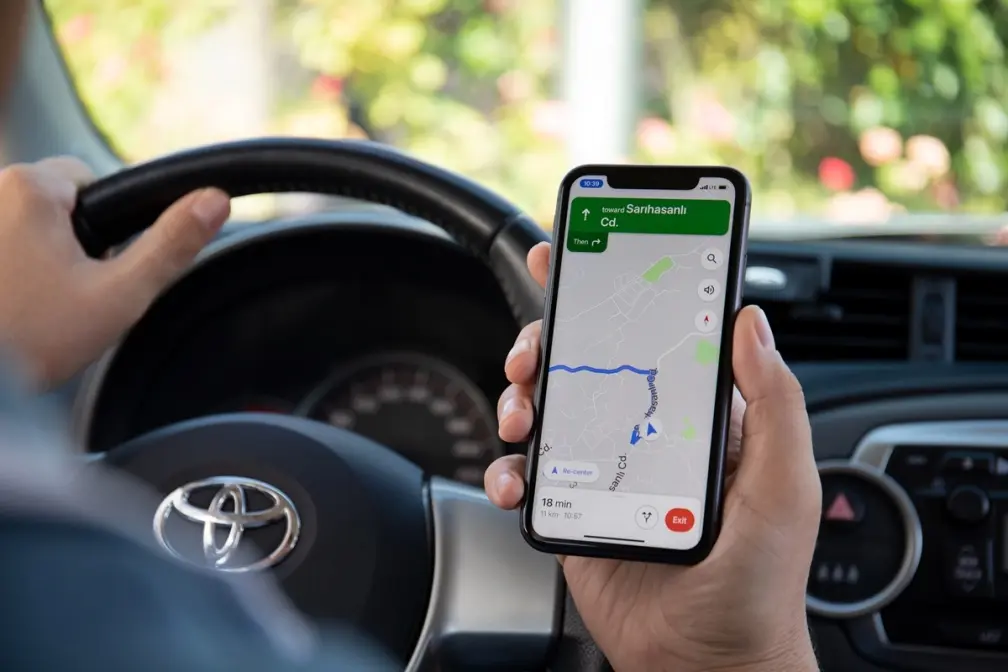 舊iPhoneX卡槽壞掉還有啥用?放音樂、蓋泡麵都有,最多網友拿來當「這用途」 舊iPhoneX卡槽壞掉還有啥用?放音樂、蓋泡麵都有,最多網友拿來當「這用途」