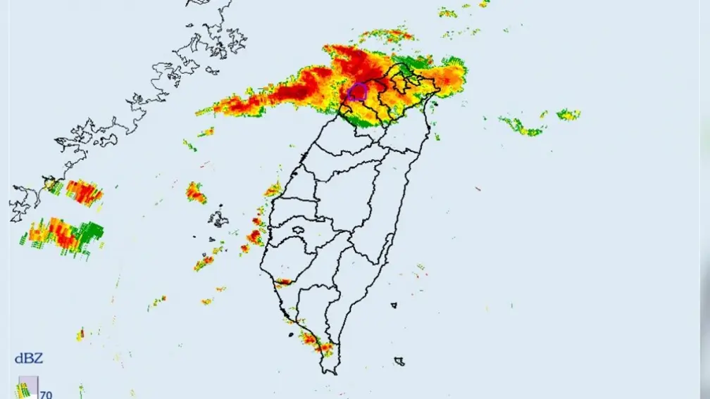 颱風「瑪娃」最快明晚生成!專家曝對台影響,雷雨胞不斷生成集中在桃、竹 颱風「瑪娃」最快明晚生成!專家曝對台影響,雷雨胞不斷生成集中在桃、竹