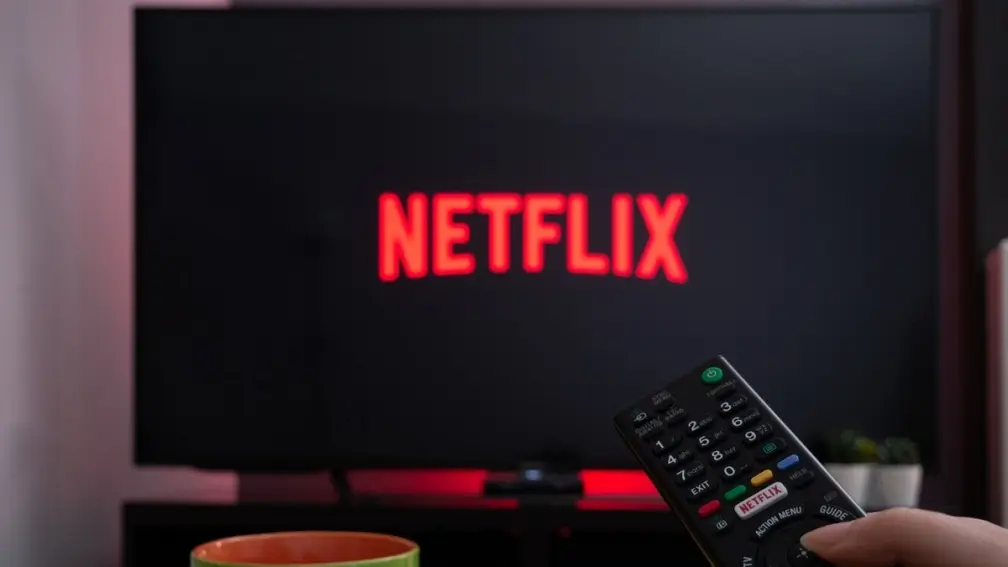 Netflix掃盪寄生帳號！公布新收費方案「非同住者多付月費100」，網友：怎麼查核？