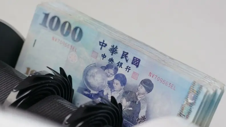 勞保退休金2024年調高請領年齡！１張表秒懂幾歲可請領，每提前１年領會減給４％