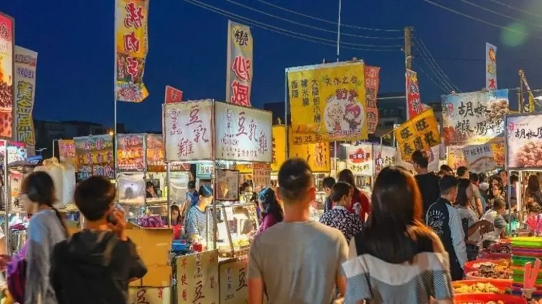 夜市１小吃每次吃都踩雷！網友不解為何能擺５攤，內行人曝真相：賺很大