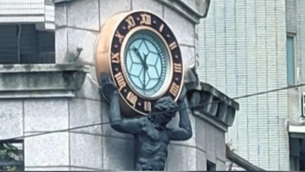 IKEA大玩「抬鐘人=台中人」諧音哏!「逃猿人」「高熊人」20張照片全網笑翻 IKEA大玩「抬鐘人=台中人」諧音哏!「逃猿人」「高熊人」20張照片全網笑翻