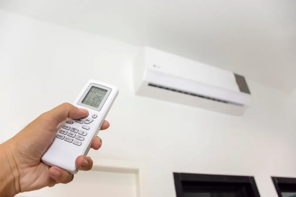 ２個月電費僅350元！每日冷氣開15小時＋洗脫烘衣２天１次，網友點出省電關鍵