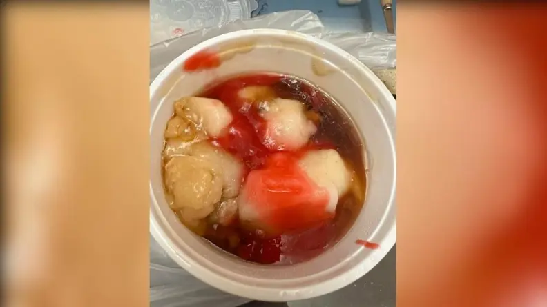 男友買肉圓沒加1物她秒崩潰!PO文抱怨「這碗肉圓死了」掀兩派網友論戰 男友買肉圓沒加1物她秒崩潰!PO文抱怨「這碗肉圓死了」掀兩派網友論戰