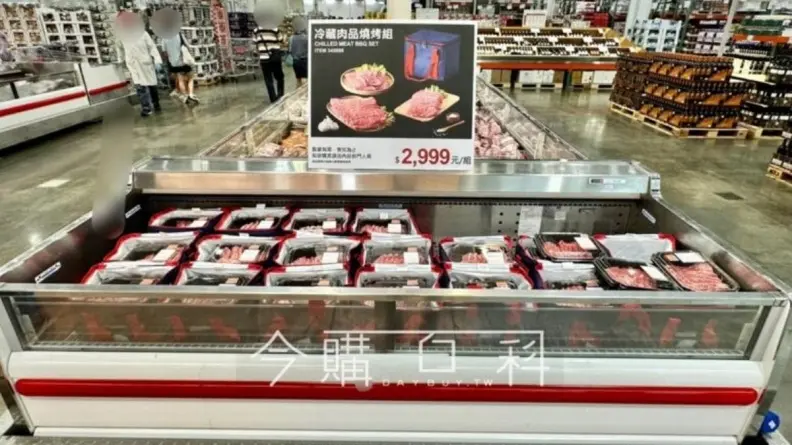 下班衝好市多！中秋限定「豪華烤肉組」CP值高，網友歪樓：贈品才是主體