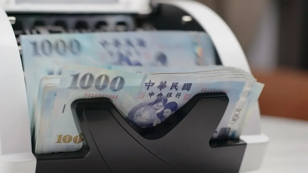 今年有望普發現金2.0？稅收超徵預估每人可發１萬元，財政部長鬆口回應了