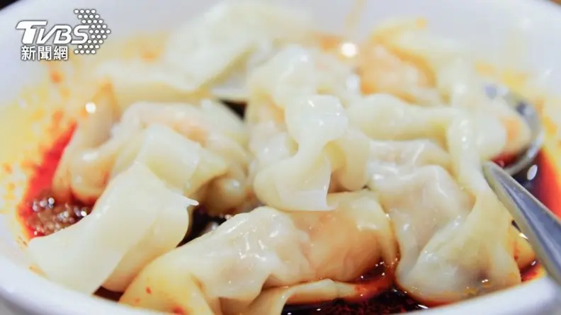 網友讚爆!老饕曝「鼎泰豐5種隱藏版吃法」:炒飯點小份、牛肉麵可續湯 網友讚爆!老饕曝「鼎泰豐5種隱藏版吃法」:炒飯點小份、牛肉麵可續湯