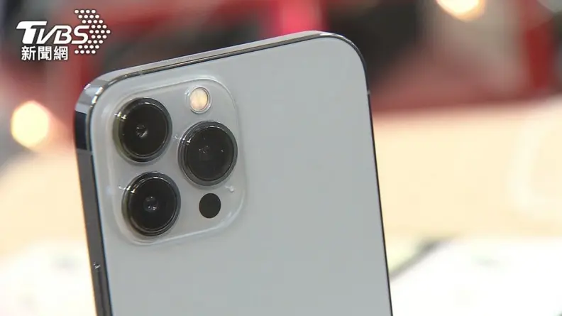 哪代iPhone CP值最高?他i7用7年想換機問卦,一票網友推「它」便宜實惠 哪代iPhone CP值最高?他i7用7年想換機問卦,一票網友推「它」便宜實惠