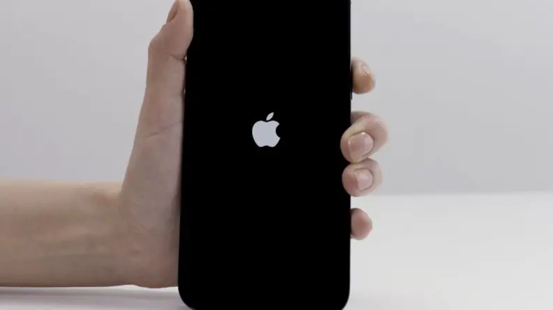 哪代iPhone CP值最高？他i7用７年想換機問卦，一票網友推「它」便宜實惠