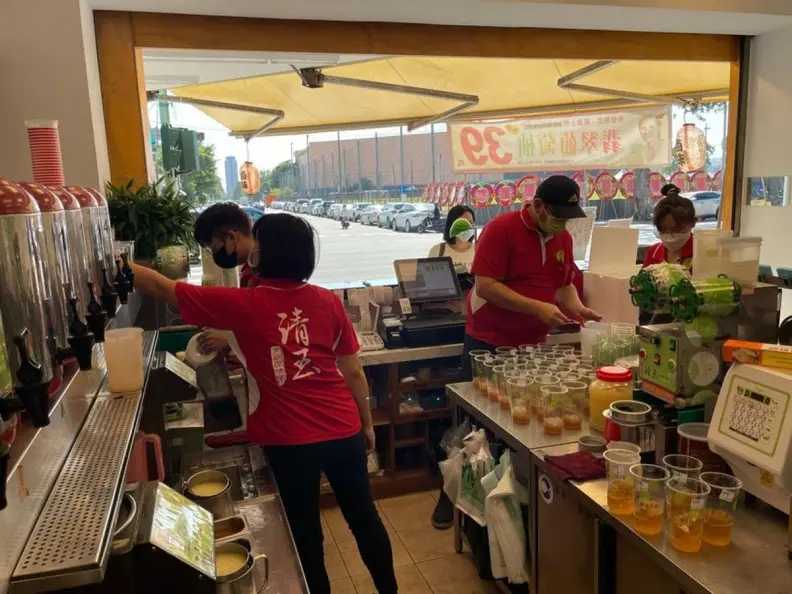 台灣哪間連鎖店最曇花一現？網友一面倒點名「這２家」嘆：可憐