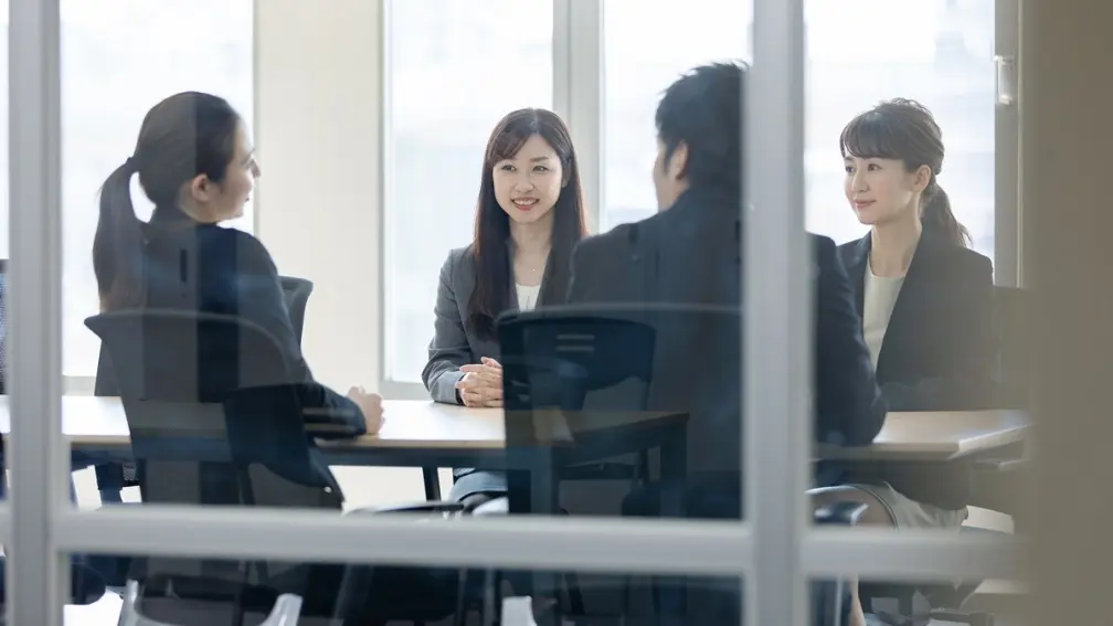 ４面相揪出職場豬隊友！「眉距過寬」辦事心不在焉，「這種人」愛甩鍋推託