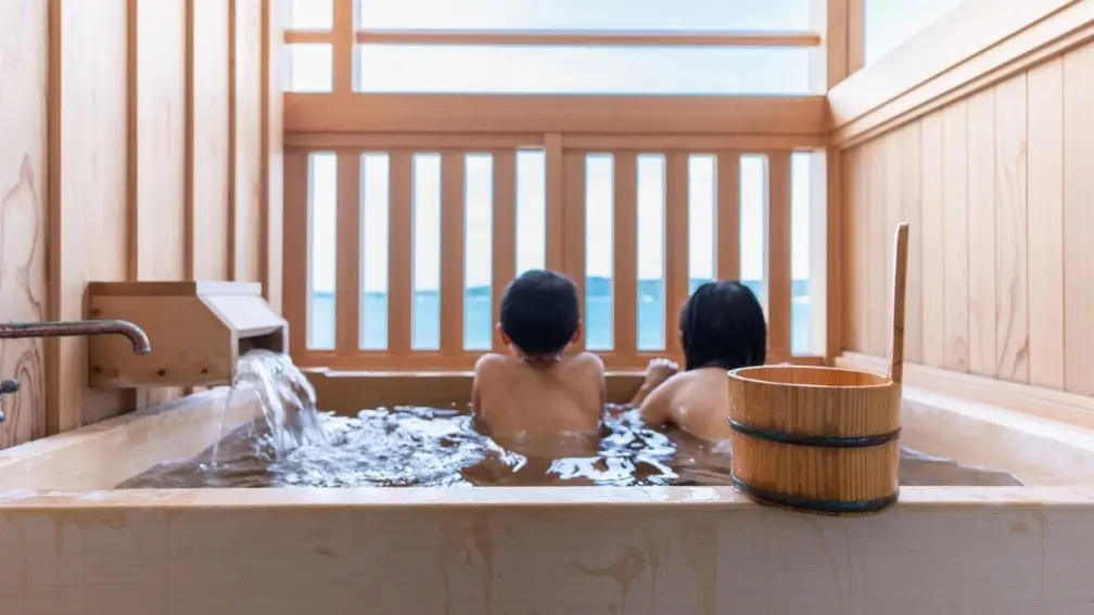 網推全台溫泉景點TOP10！礁溪第２，「第１名」可泡３種泉質、順遊博物館