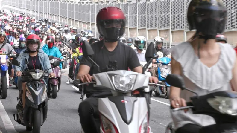 機車族必備小物Top 7！手機支架排第２，網友：「第１名」沒買真的會後悔