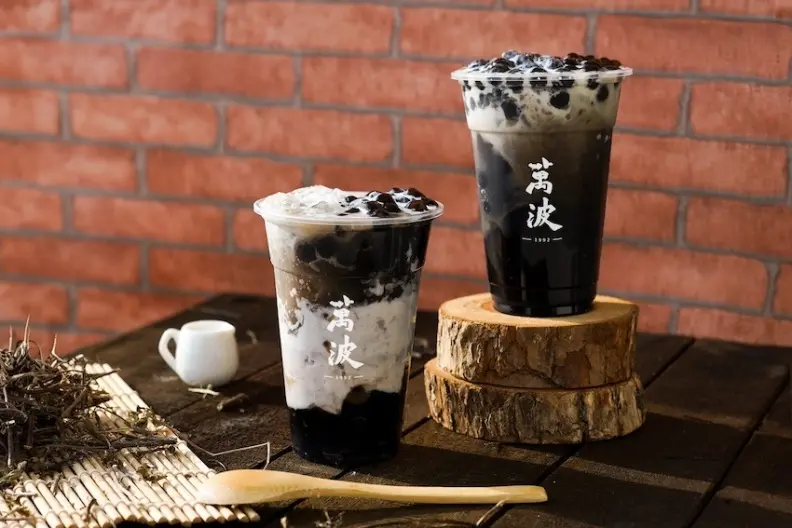5月最強手搖飲包!全台21款新品:萬波仙草飲、迷客夏綠豆沙、灰色鮮奶茶 5月最強手搖飲包!全台21款新品:萬波仙草飲、迷客夏綠豆沙、灰色鮮奶茶