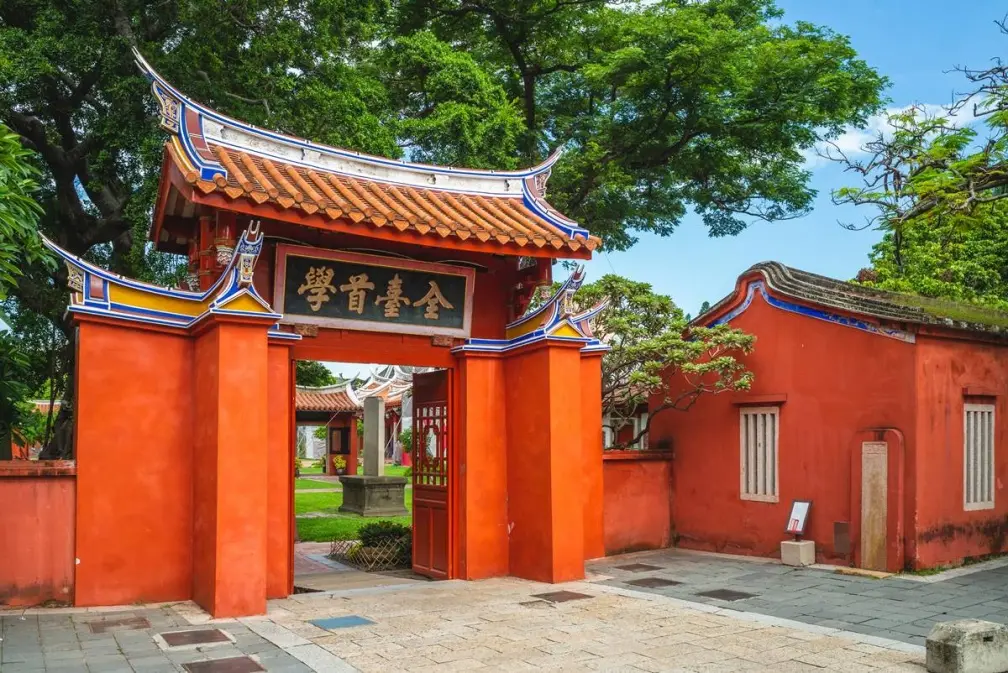 考試、學測前必拜！全台最靈驗廟宇TOP10，網友認證：拜「這間」３次考３次上