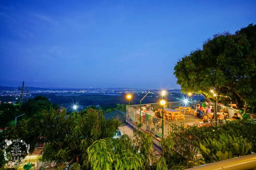 高雄夜景餐廳推薦１：小崗山茶藝館