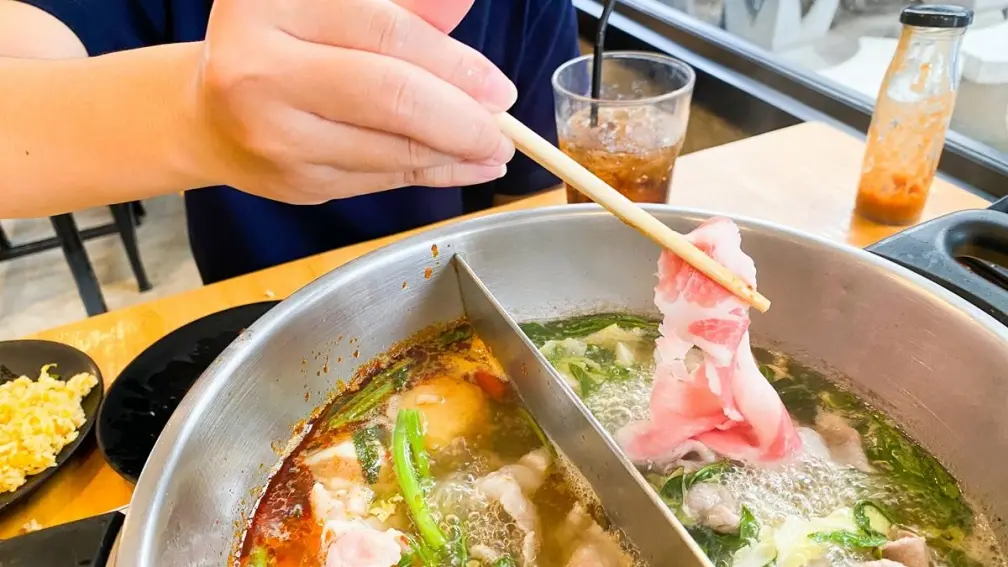 顛覆傳統觀念！專家曝「吃火鍋配２款飲料」易罹患食道癌