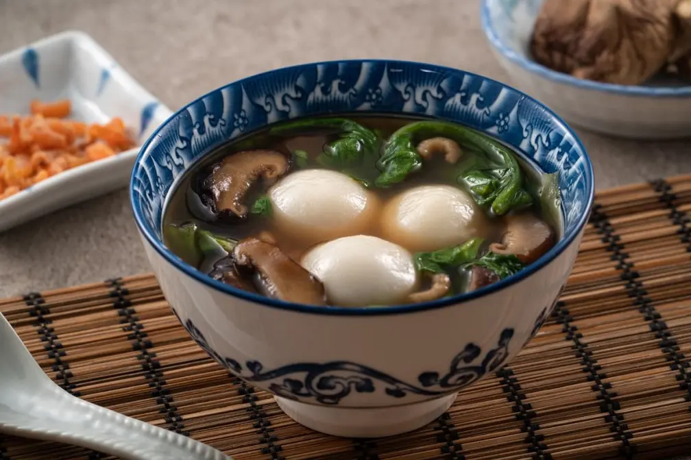 冷凍湯圓怎麼煮不破皮?要先退冰嗎?掌握3技巧軟Q不漏餡,加碼鹹湯圓煮法(中獎公布) 冷凍湯圓怎麼煮不破皮?要先退冰嗎?掌握3技巧軟Q不漏餡,加碼鹹湯圓煮法(中獎公布)
