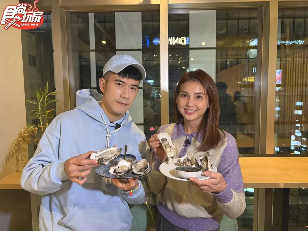 《食尚玩家》出行北海道!JR爽嗑「半人高帝王蟹」,韋汝變裝闖入成人式 《食尚玩家》出行北海道!JR爽嗑「半人高帝王蟹」,韋汝變裝闖入成人式