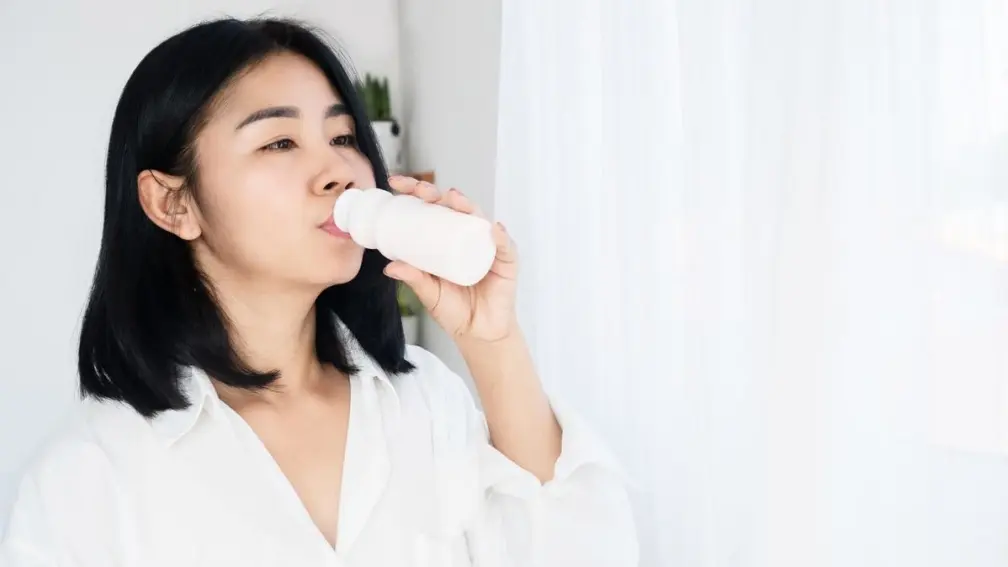 「1健康飲品」實際上比可樂還肥!專家揭正確喝法,不只幫助排便還降膽固醇
